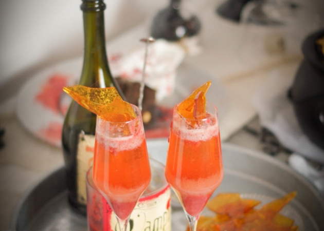 Drink na Halloween „Krew Wampira”