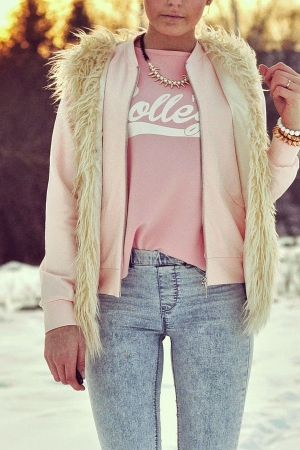 Pastels (jeans, beige, apricot)